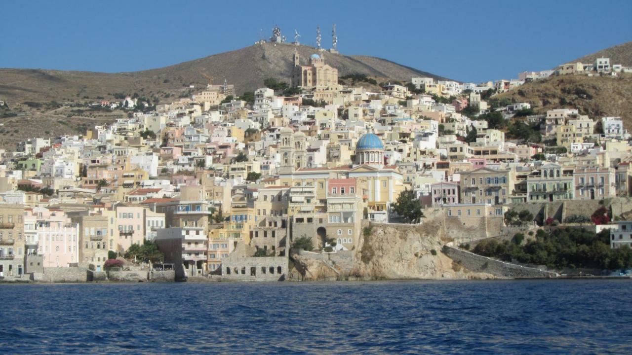 Apollonos Seafront Apartment Ermoupoli Exterior photo
